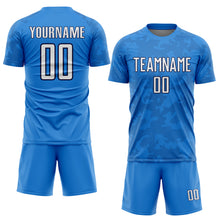 Laden Sie das Bild in den Galerie-Viewer, Custom Powder Blue White-Navy Curve Lines Sublimation Soccer Uniform Jersey
