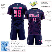 Laden Sie das Bild in den Galerie-Viewer, Custom Navy Pink-White Curve Lines Sublimation Soccer Uniform Jersey
