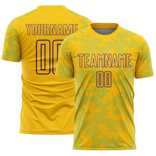 Laden Sie das Bild in den Galerie-Viewer, Custom Yellow Lakes Blue-Purple Curve Lines Sublimation Soccer Uniform Jersey

