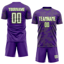Laden Sie das Bild in den Galerie-Viewer, Custom Purple White-Neon Green Curve Lines Sublimation Soccer Uniform Jersey
