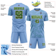 Laden Sie das Bild in den Galerie-Viewer, Custom Light Blue Kelly Green-Gold Curve Lines Sublimation Soccer Uniform Jersey
