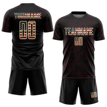 Laden Sie das Bild in den Galerie-Viewer, Custom Black Vintage USA Flag Crimson-Cream Curve Lines Sublimation Soccer Uniform Jersey
