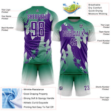 Laden Sie das Bild in den Galerie-Viewer, Custom Kelly Green Purple-White Gradient Splash Sublimation Soccer Uniform Jersey
