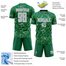Laden Sie das Bild in den Galerie-Viewer, Custom Kelly Green Gray-White Abstract Network Crackle Sublimation Soccer Uniform Jersey
