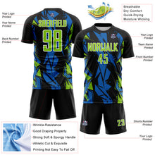 Laden Sie das Bild in den Galerie-Viewer, Custom Black Neon Green Blue-White Geometric Shard Grunge Splash Sublimation Soccer Uniform Jersey
