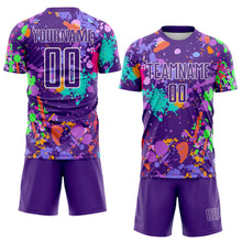 Laden Sie das Bild in den Galerie-Viewer, Custom Graffiti Pattern Purple-White Paint Splatter Sublimation Soccer Uniform Jersey
