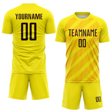 Laden Sie das Bild in den Galerie-Viewer, Custom Light Yellow Brown-Gold Diagonal Stripes Sublimation Soccer Uniform Jersey
