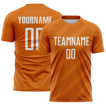 Laden Sie das Bild in den Galerie-Viewer, Custom Texas Orange-White Diagonal Stripes Sublimation Soccer Uniform Jersey

