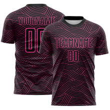 Laden Sie das Bild in den Galerie-Viewer, Custom Black-Pink Abstract Wave Lines Interlocking Sublimation Soccer Uniform Jersey
