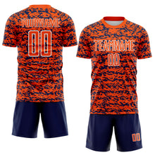 Laden Sie das Bild in den Galerie-Viewer, Custom Orange Navy-White Geometric Fragment Splatter Sublimation Soccer Uniform Jersey
