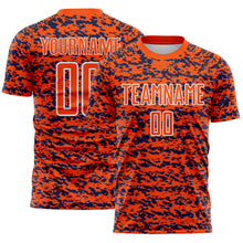 Laden Sie das Bild in den Galerie-Viewer, Custom Orange Navy-White Geometric Fragment Splatter Sublimation Soccer Uniform Jersey
