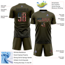 Laden Sie das Bild in den Galerie-Viewer, Custom Olive Vintage USA Flag-Black Geometric Hexagonal Dot Gradient Sublimation Soccer Uniform Jersey
