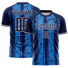 Laden Sie das Bild in den Galerie-Viewer, Custom Navy Powder Blue-White USA Style Patriotic Cracked Stripe Sublimation Soccer Uniform Jersey
