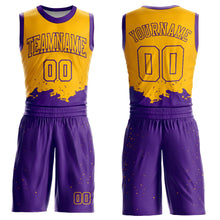 Laden Sie das Bild in den Galerie-Viewer, Custom Gold Purple Color Splash Round Neck Sublimation Basketball Suit Jersey
