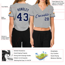 Laden Sie das Bild in den Galerie-Viewer, Custom Women&#39;s Gray Navy-White V-Neck Cropped Baseball Jersey
