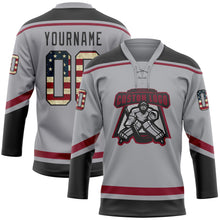 Загрузить изображение в средство просмотра галереи, Custom Gray Vintage USA Flag Black-Crimson Hockey Lace Neck Jersey
