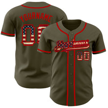 Laden Sie das Bild in den Galerie-Viewer, Custom Olive Vintage USA Flag-Red Authentic Salute To Service Baseball Jersey

