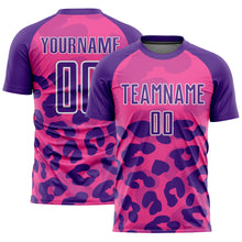 Laden Sie das Bild in den Galerie-Viewer, Custom Pink Purple-White Animal Print Sublimation Soccer Uniform Jersey
