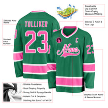 Laden Sie das Bild in den Galerie-Viewer, Custom Kelly Green Pink-White Hockey Jersey
