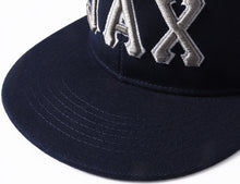 Laden Sie das Bild in den Galerie-Viewer, Custom Navy Gray-White Stitched Adjustable Snapback Hat
